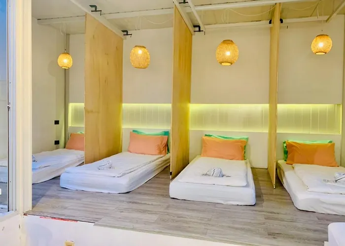 Hostel The Local Heritage Loft Mansion Bangkok