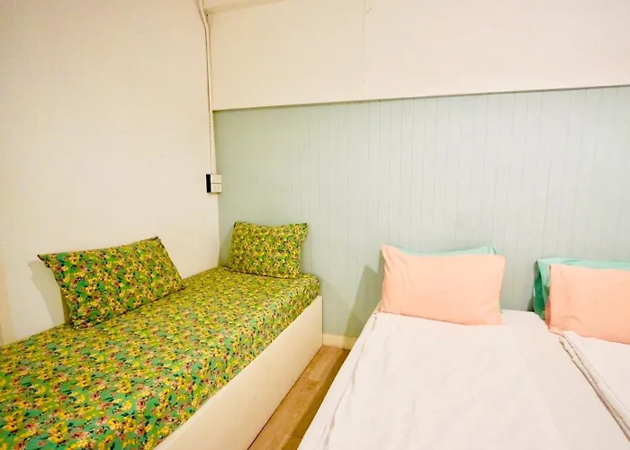 Hostel The Local Heritage Loft Mansion *