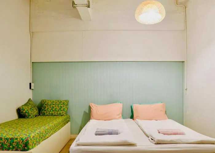 Hostel The Local Heritage Loft Mansion Bangkok